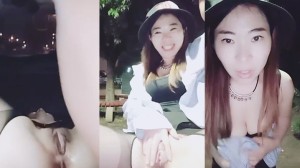 【胆子真大啊】晚上风骚的少妇为了满足狼友在户外露出口交舔胸回到车里深喉啪啪车震淫荡刺激